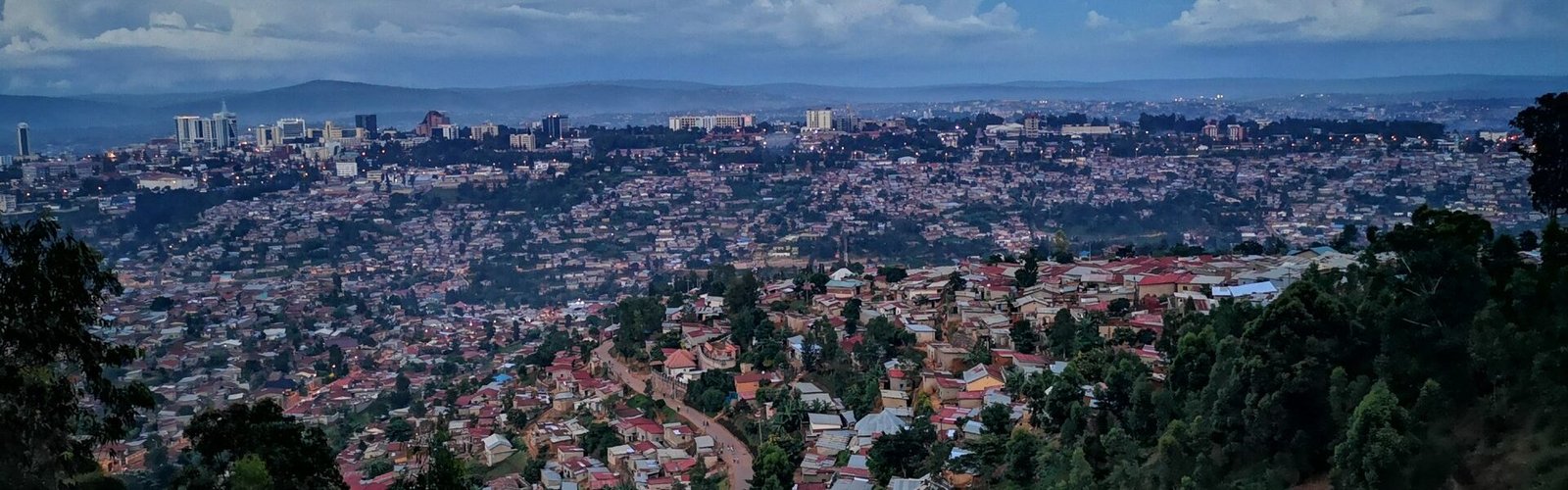 Vista de la ciudad de Kigali, capital de Ruanda, donde se anunció el regreso de la Fórmula 1 a África.